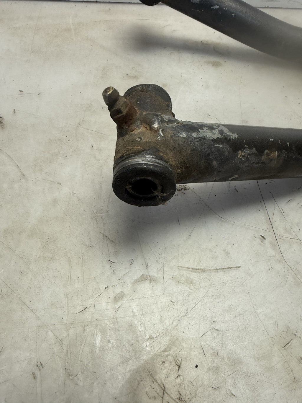 2004-2013 Yamaha YFZ450 OEM RIGHT RH LOWER CONTROL A-ARM