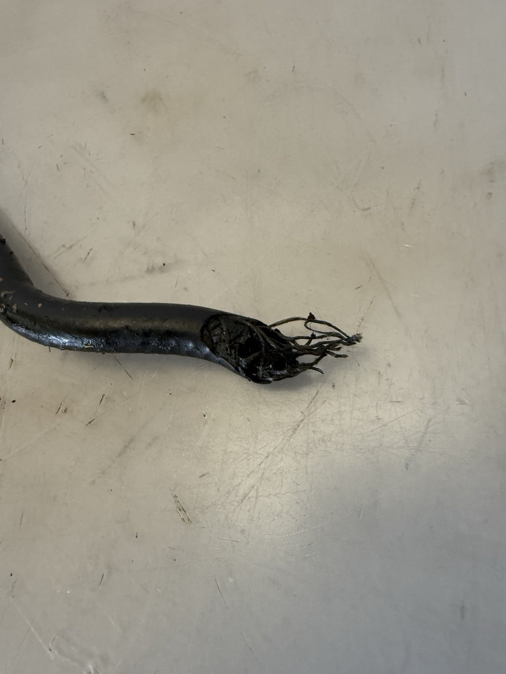 Cat 3208 Coolant Pipe ML5E28