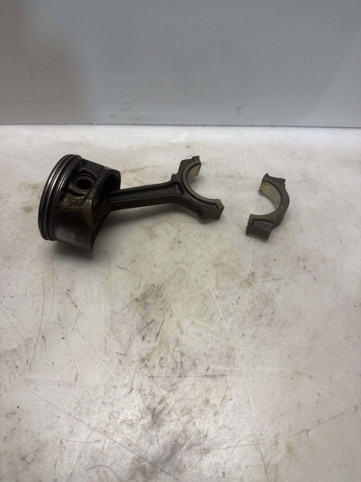 2006-2007 Chevrolet Trailblazer 4.2 OEM 12613195 Engine Piston w/ Connecting Rod