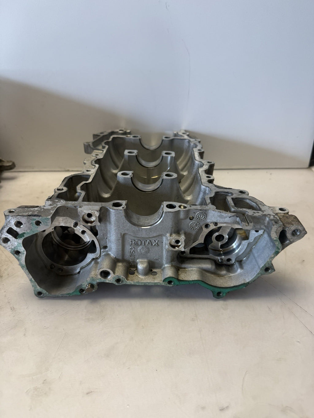 GOOD 2014-2026 Sea-Doo SPARK 900 Trixx OEM Cylinder Crankcase Block 420894026
