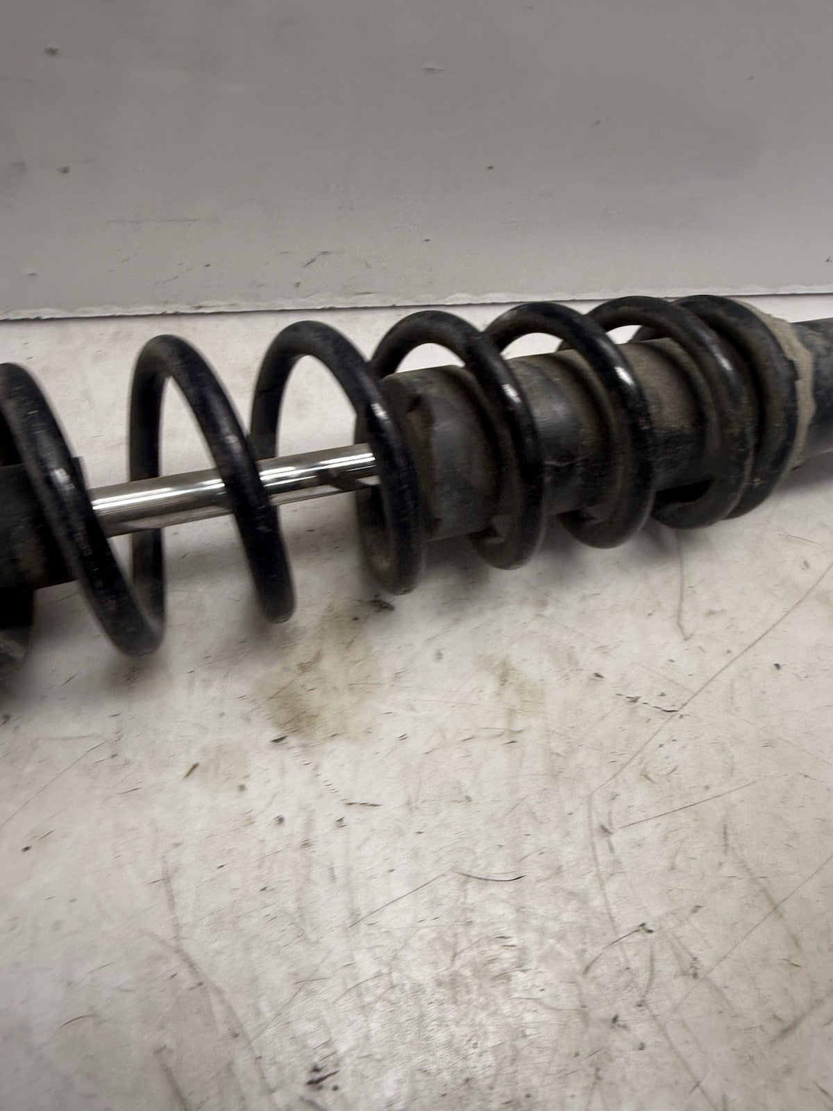 2009-2026 Polaris Sportsman Xp 850 OEM Front Suspension Shock Absorber 7043464