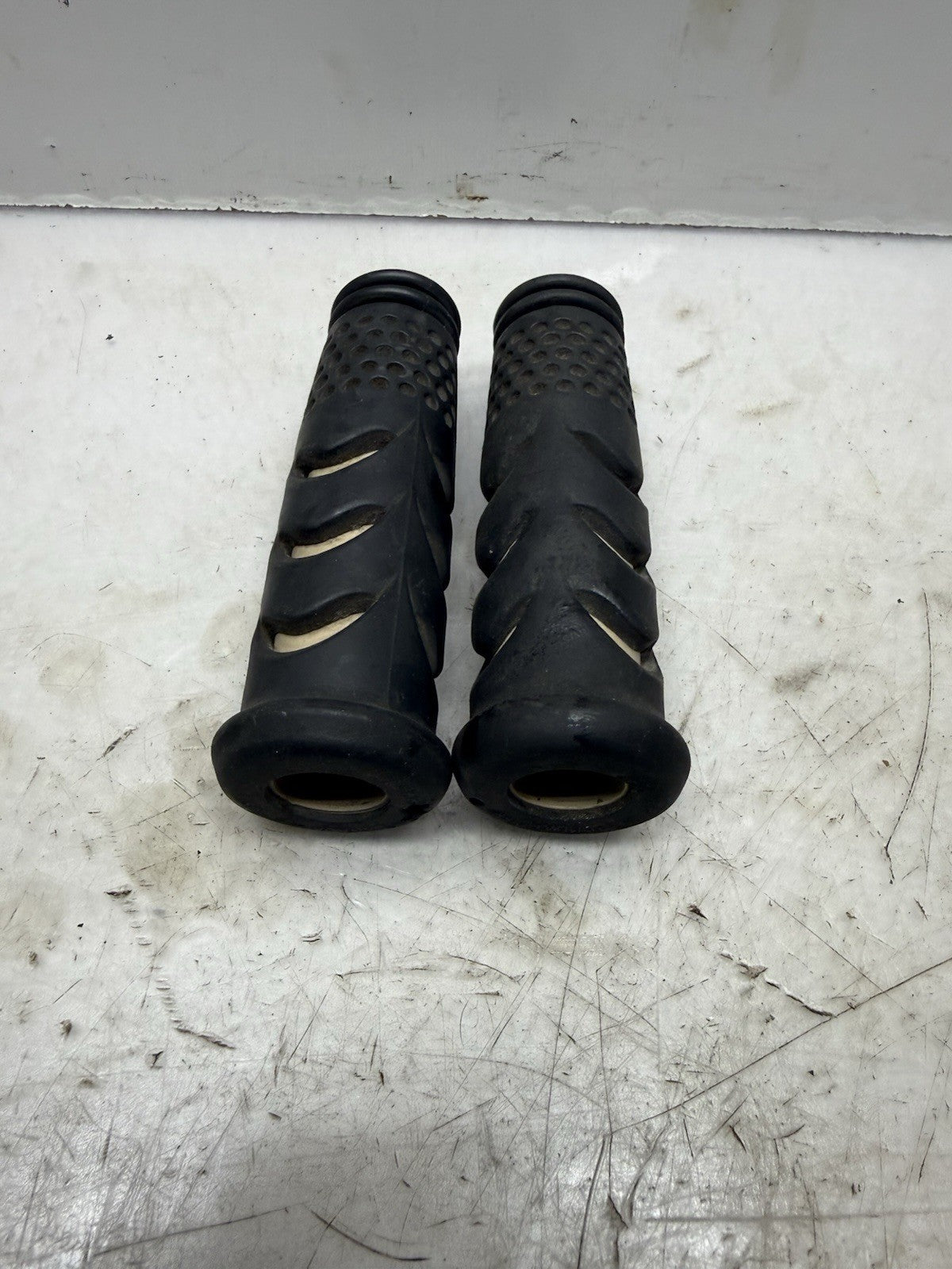 2003-2004 Sea-Doo GTX LTD OEM Handle Grip Set 277001130