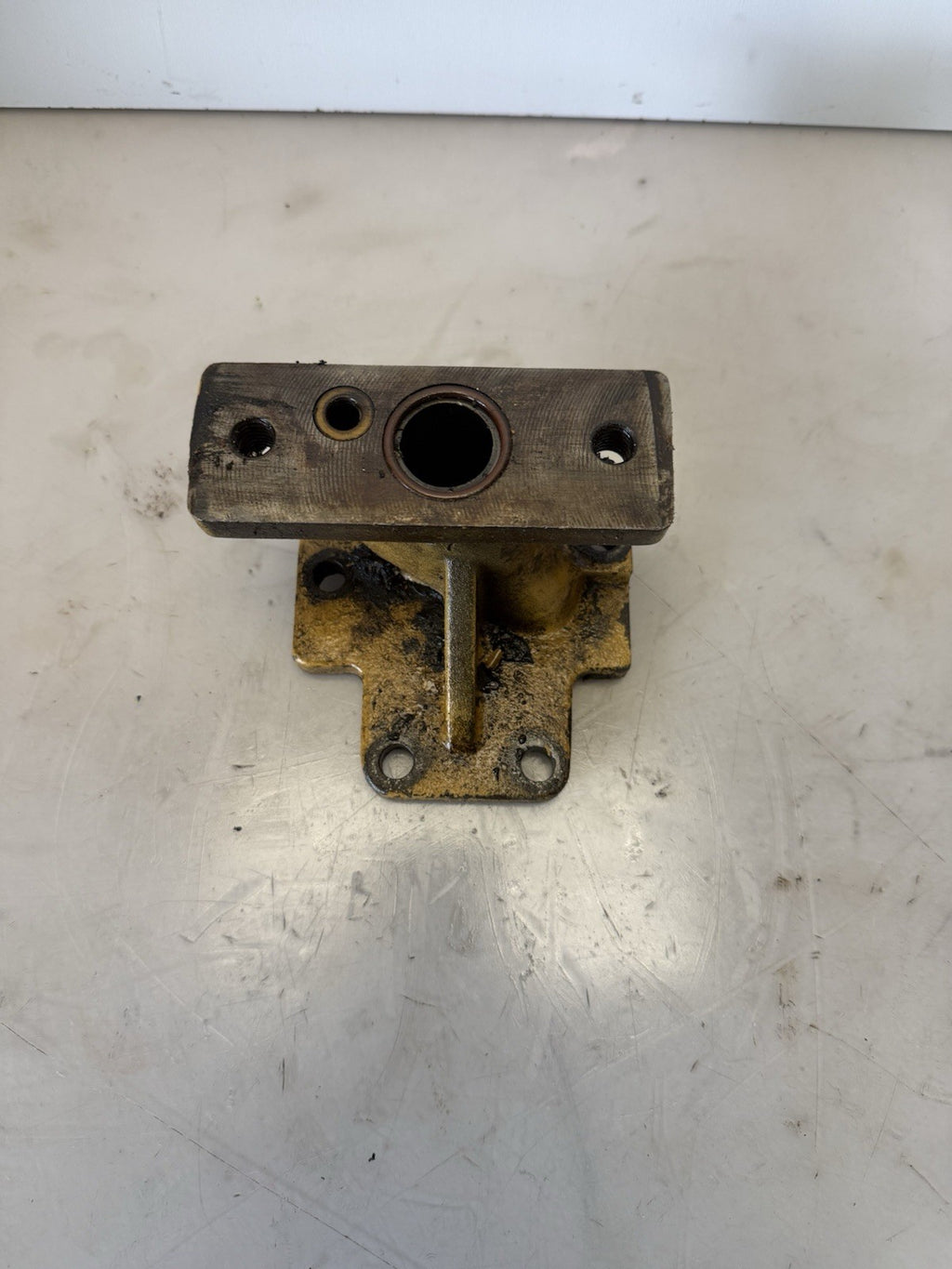 CAT Caterpillar 3208 Engine Turbo Pedestal Bracket Mount