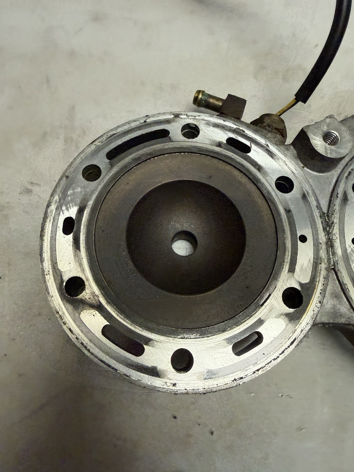 2007-2010 Polaris Dragon Switchback RMK IQ LX 700 OEM Cylinder Head