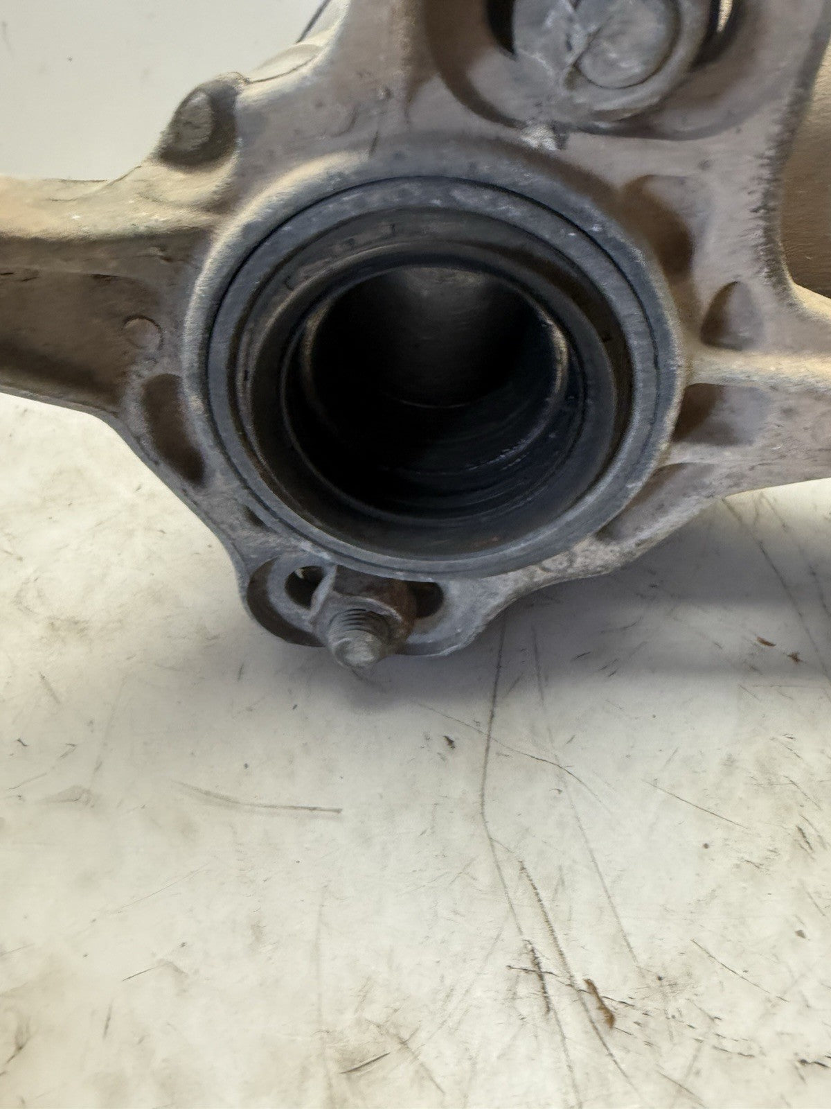 2004-2005 Yamaha YFZ 450 OEM Rear Suspension Swingarm w/ Carrier 5TG-22110-01-00
