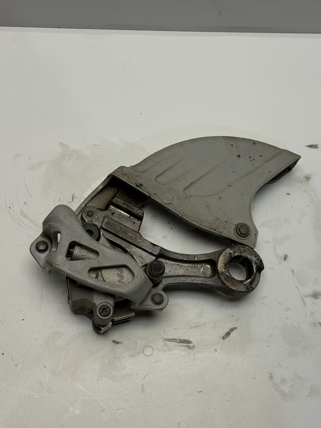 2003-2004 Yamaha YZ450F OEM Rear Hydraulic Brake Caliper Ass’y 5UN-2580W-20-00