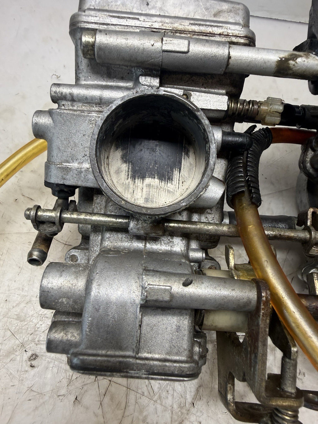 2003 SKI-DOO SUMMIT 700 OEM Left & Right Carburetors / Carb Rack Ass’y