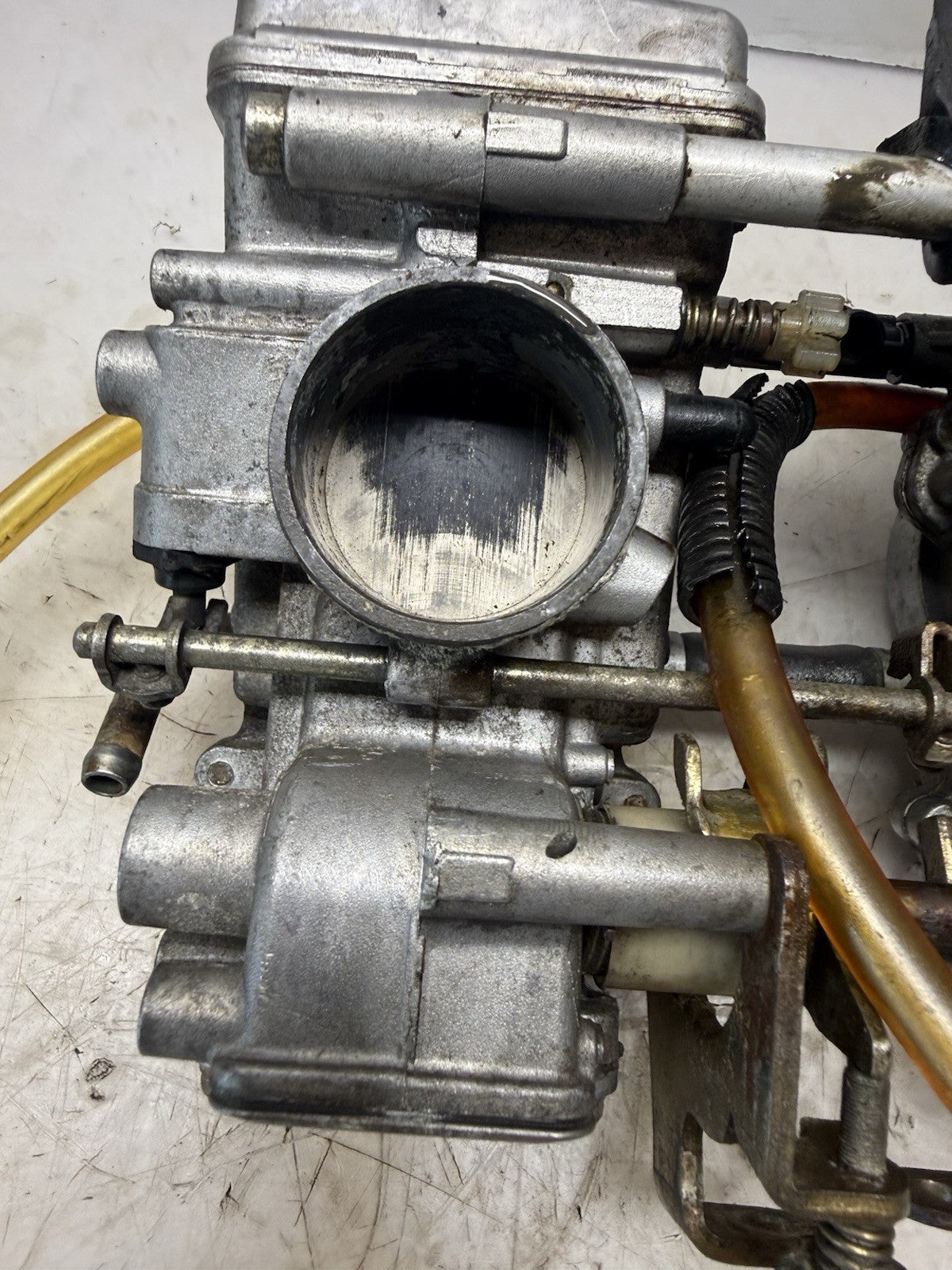 2003 SKI-DOO SUMMIT 700 OEM Left & Right Carburetors / Carb Rack Ass’y