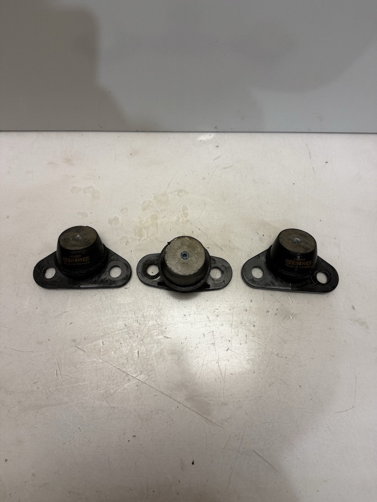 2004 Sea-Doo RXP 215 OEM Rubber Engine Motor Mounts Set 270001081 270000690
