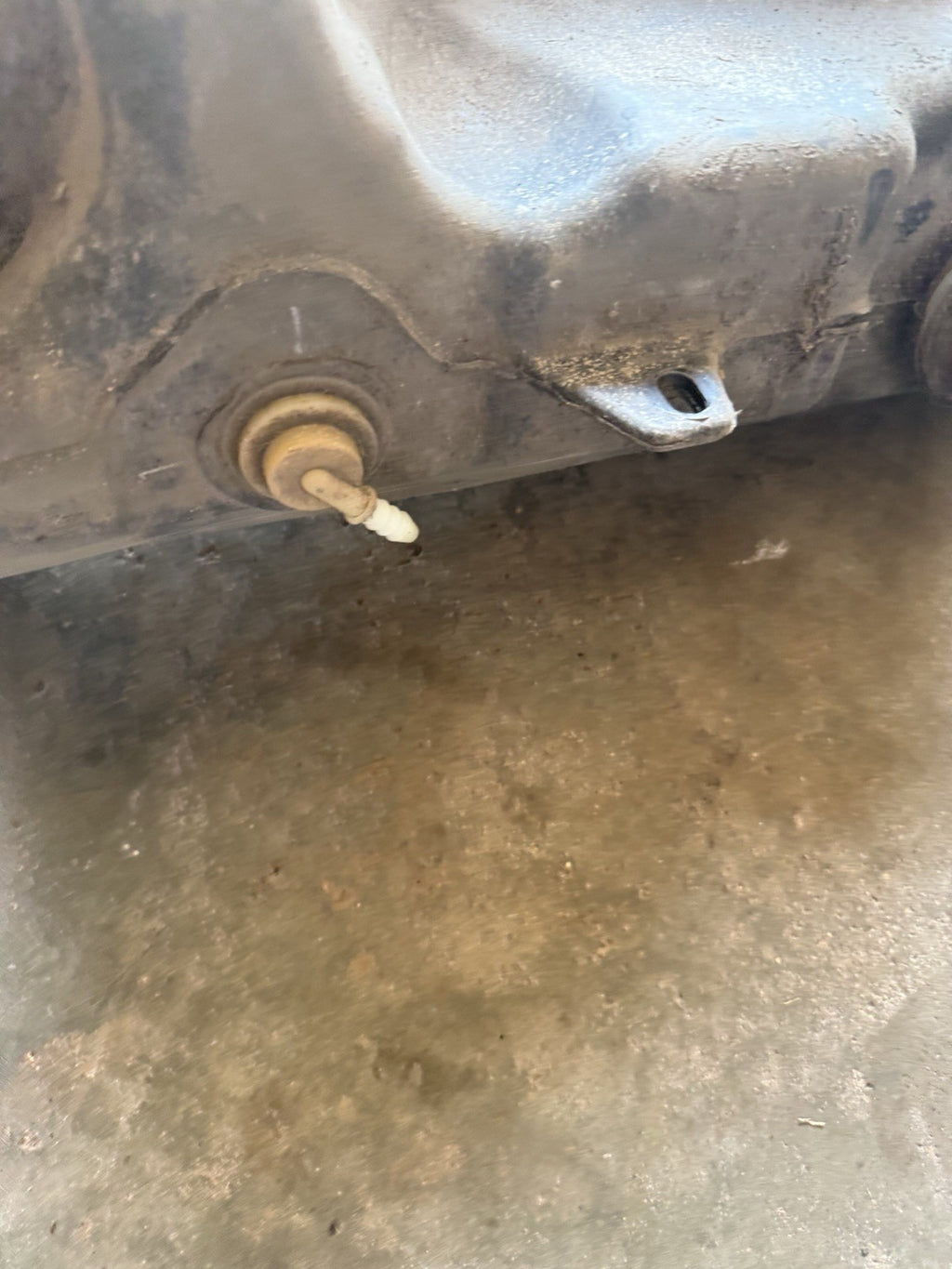 2009-2010 Polaris Sportsman 850 XP EPS OEM Gas Fuel Tank
