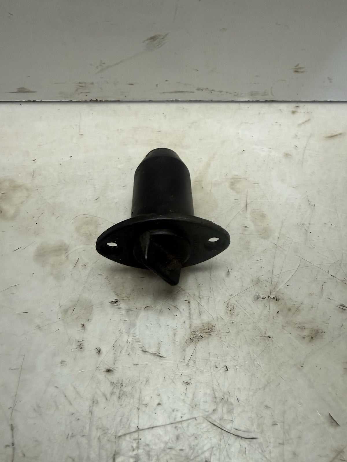 2001-2004 Sea-Doo OEM Rear Body Drain Plug Ass'y 292000685 GTX GTI RX XP