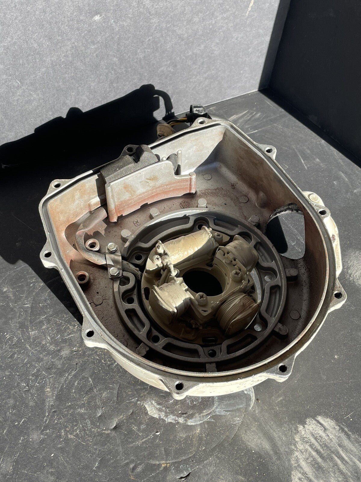 1995 SP 587 Sea-Doo OEM Electrical Stator Generator Magneto w/ Housing & Cover