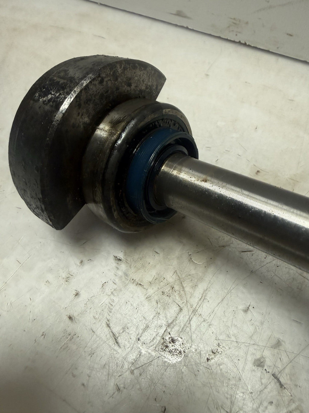 1998-2003 Sea-Doo OEM Counter Balance Shaft Ass'y 290837387 GSX Limited RX XP 
