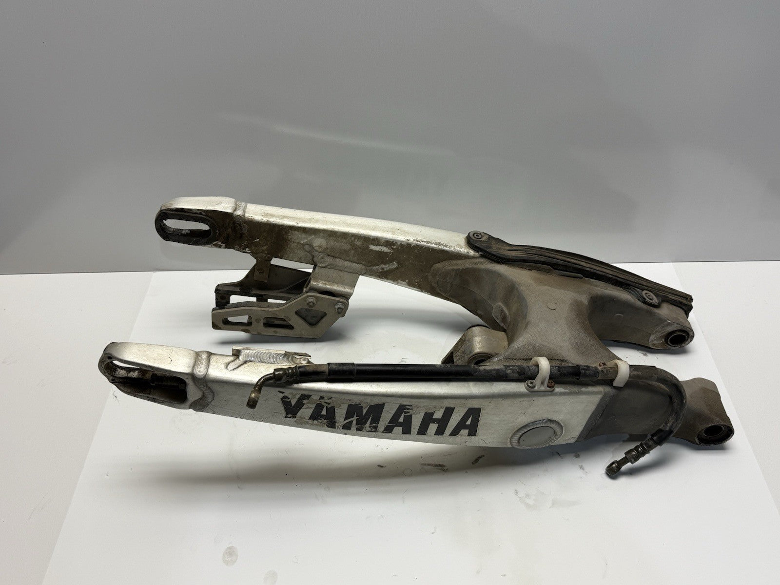 2003-2004 Yamaha YZ450F OEM Rear Suspension Swingarm 5UN-22110-00-00