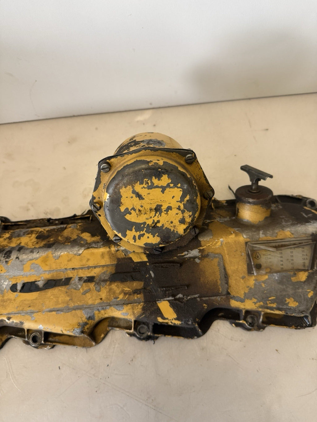 CAT Caterpillar 3208 Engine Valve Cover Drivers Side
