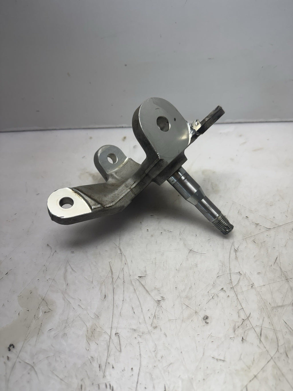 2003-2007 Suzuki Quadsport Z400 LTZ400 OEM FRONT LEFT STEERING KNUCKLE