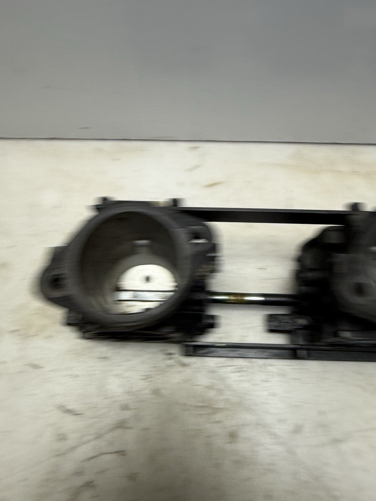 2003-2004 Polaris MSX140 OEM Intake Throttle Body Ass’y 3 Triple Barrel 1253497