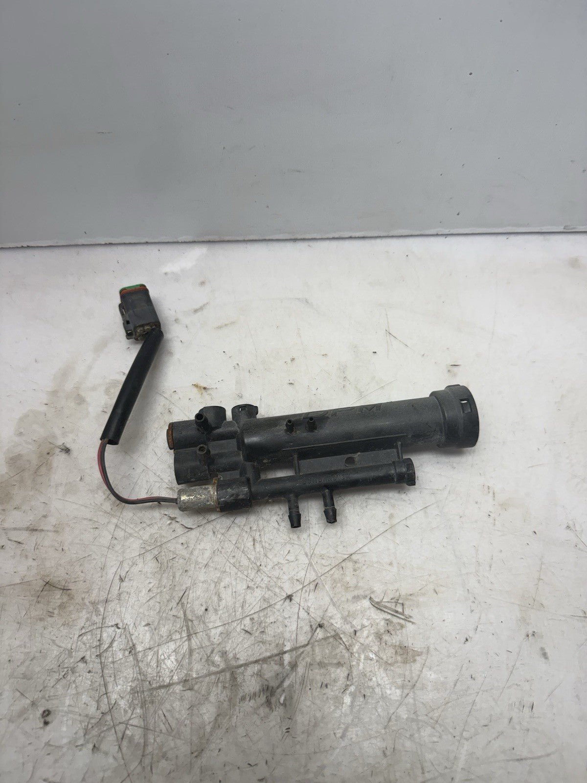2003 SKI-DOO SUMMIT 700 OEM DPM / Altitude Pressure Manifold Solenoid
