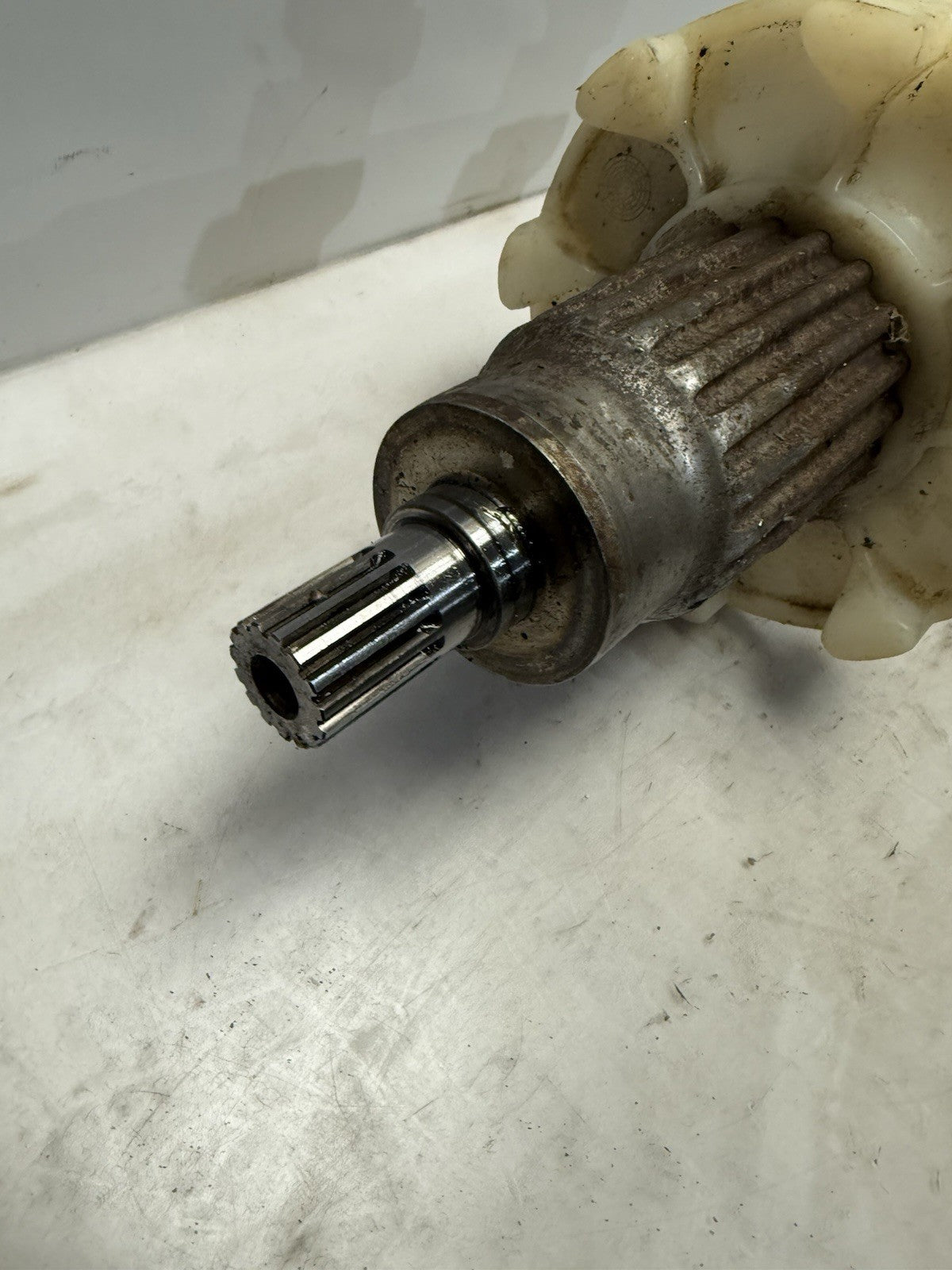 2007-2008 Polaris RMK 600 Dragon 700 OEM 8T Tubular Driveshaft 1590420