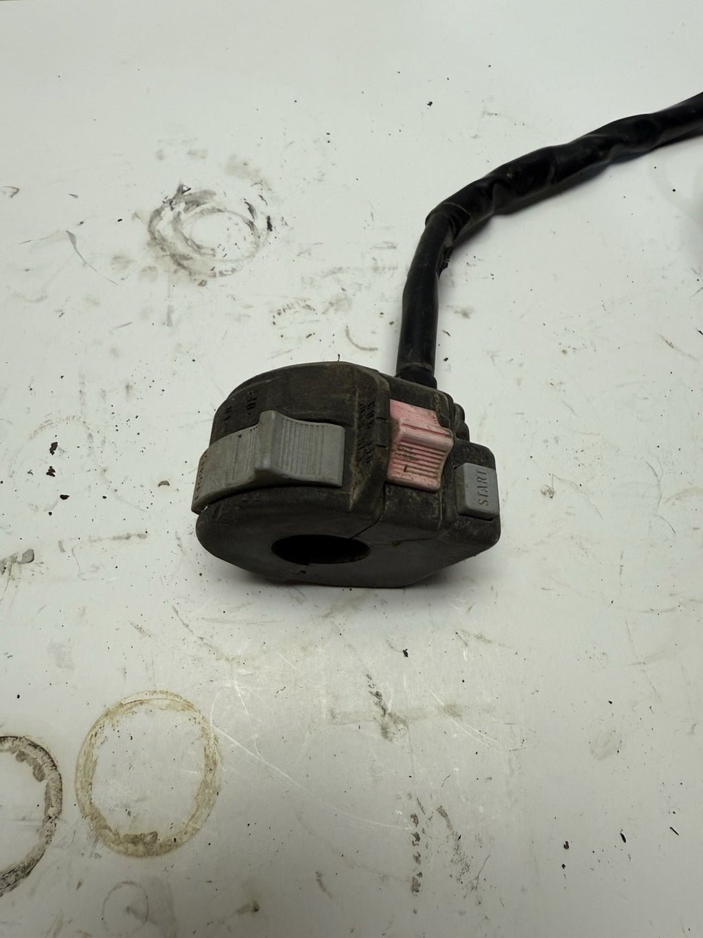 1989-1993 Yamaha Breeze 125 OEM Left Handlebar Start Stop Kill Switch Control
