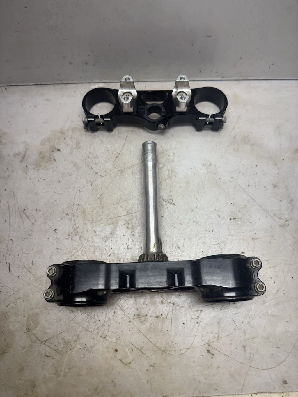 2011-2012 KTM 450 SX-F OEM Triple Clamps USED Upper Clamp Bottom Fork Plate SXF