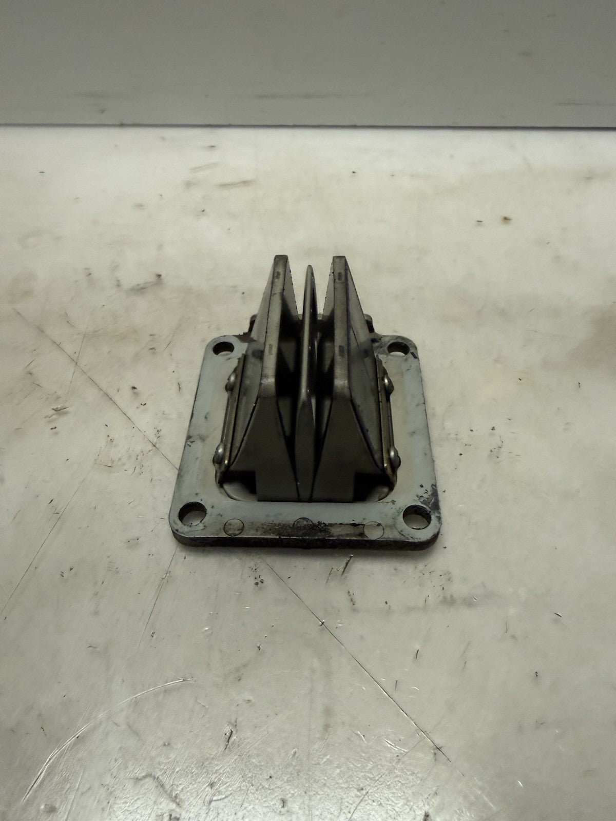 2006 KTM 85SX VFORCE REED VALVE CAGE ASS’Y 47030052004