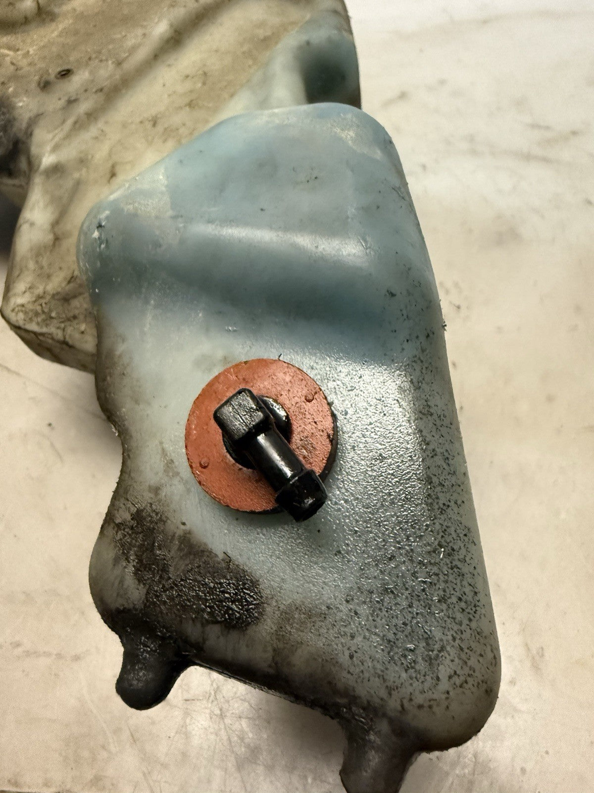 2007-2015 Polaris IQ Shift / RMK / Switchback 600 OEM Oil Tank 2520650