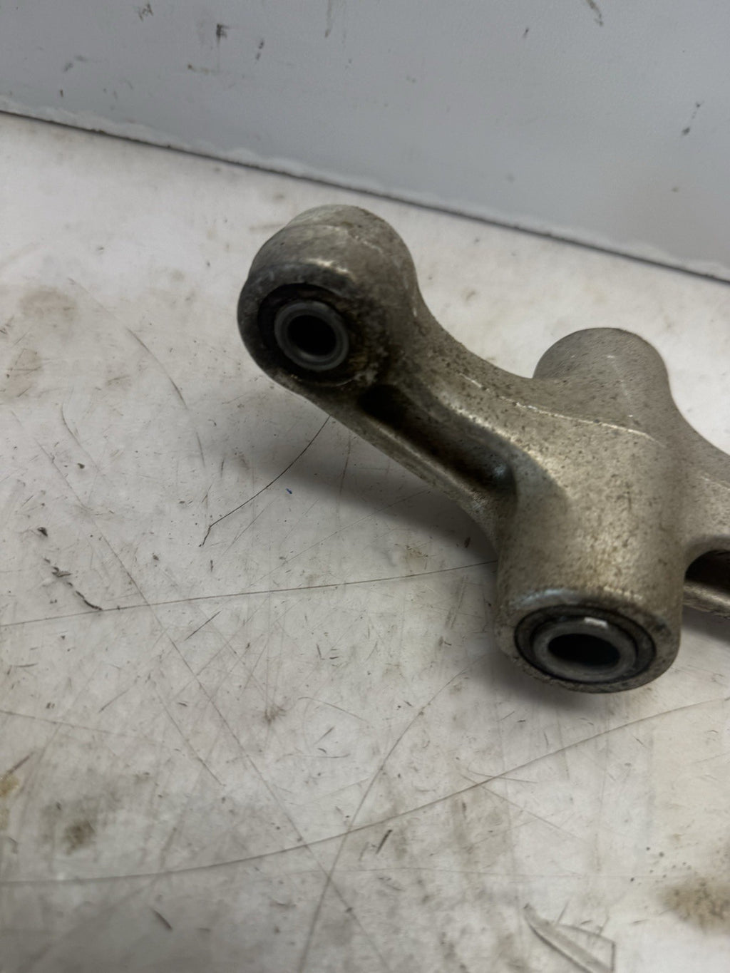 98-06 Suzuki Katana GSX750F GSX600F REAR SHOCK FRAME DOGBONE LINKAGE 62600-08810