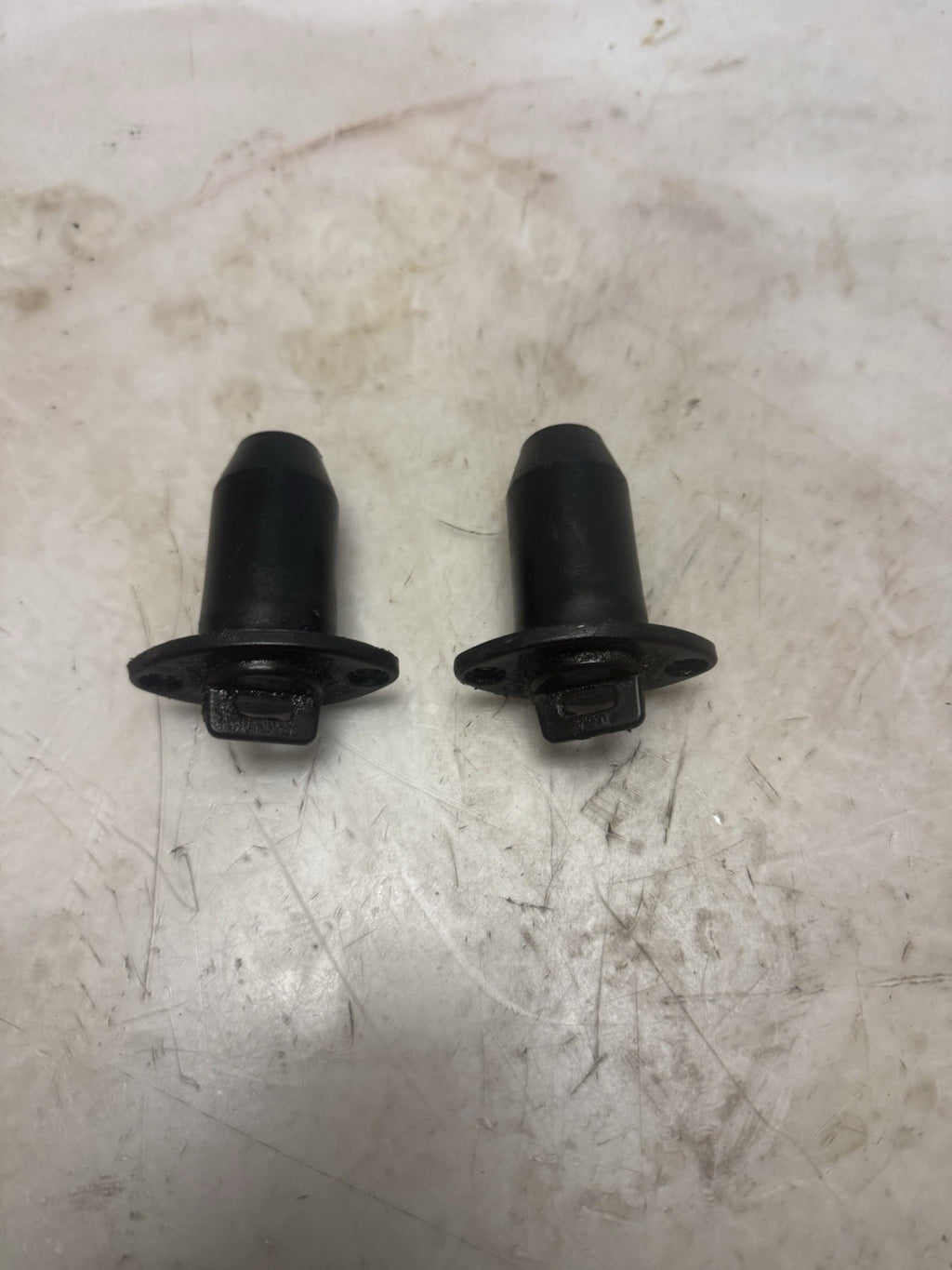 2001-2004 Sea-Doo OEM Rear Body Drain Plug Ass'y Set 292000685 GTX GTI RX XP