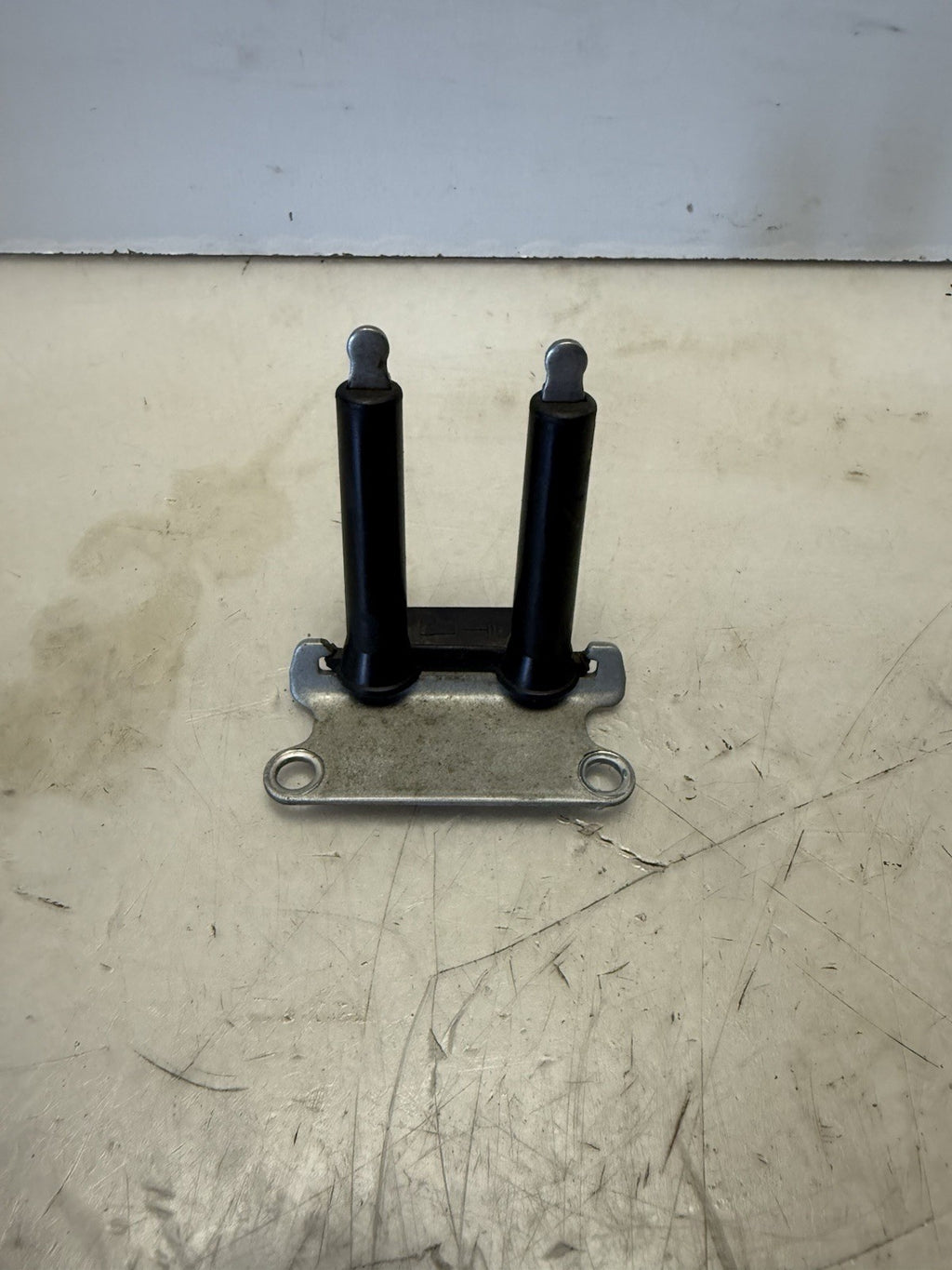 2000 Sea-doo GTX RX DI OEM Ground Plate Spark Plug Post 278001495