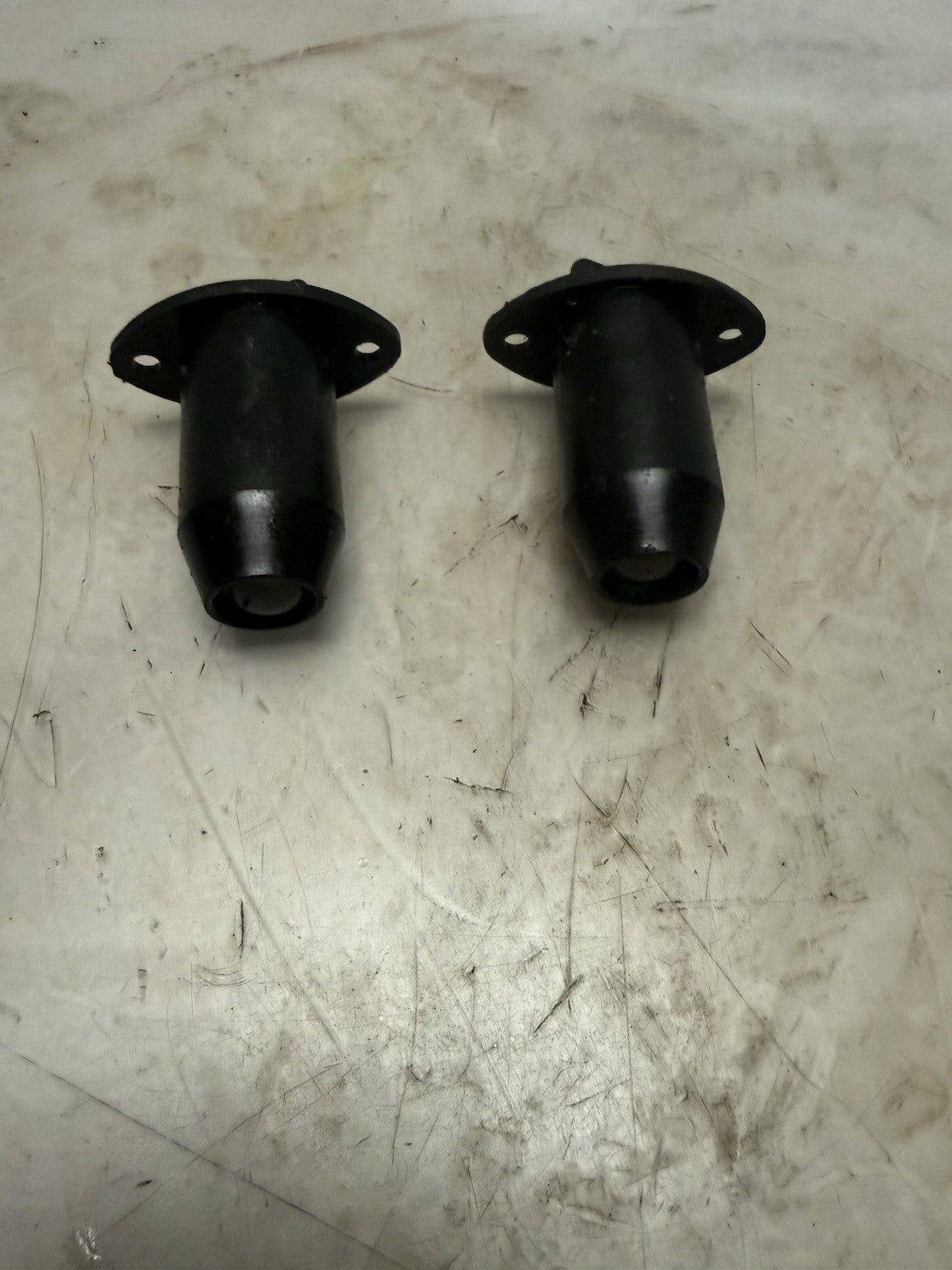 2001-2004 Sea-Doo OEM Rear Body Drain Plug Ass'y Set 292000685 GTX GTI RX XP
