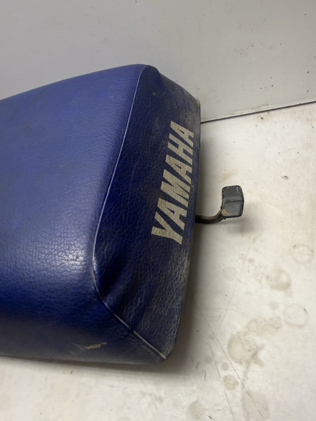 Yamaha Banshee YFZ 350 OEM Seat (Blue Cover)