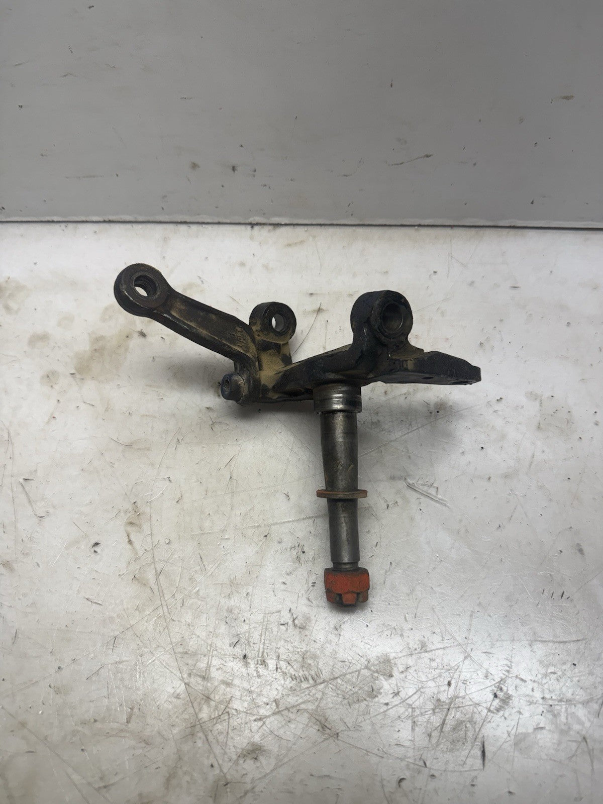 GOOD 1989-2013 Yamaha Raptor 250 / Banshee 350 OEM LH Left Front Spindle