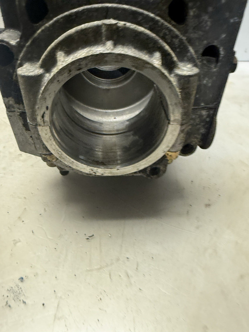 1999-2000 Ski-Doo OEM Engine Motor Crankcase Summit Touring MXZ 500 Formula