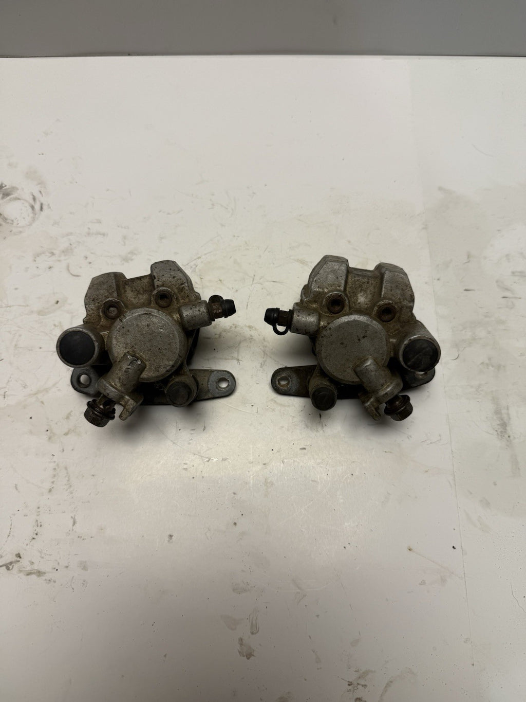 1999-2008 Yamaha Kodiak 450 OEM Front Right & Left Hydraulic Brake Caliper Set