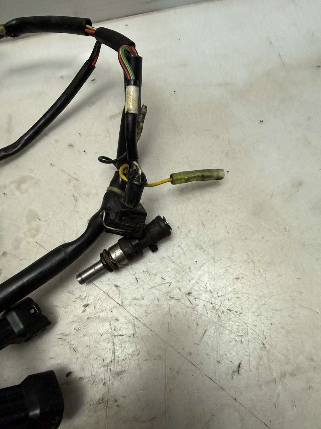 2007-2009 Polaris Switchback RMK Dragon 700 OEM Gas Fuel Injector Harness Yellow