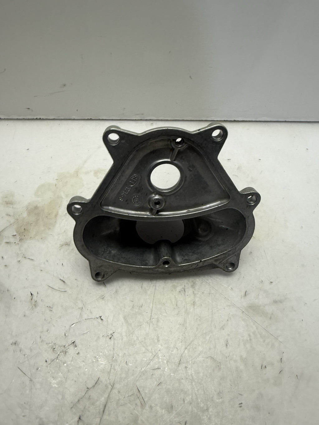1998-2002 Sea-Doo GTI LE / GS / GTS 720 OEM Oil Pump Flange 420811194