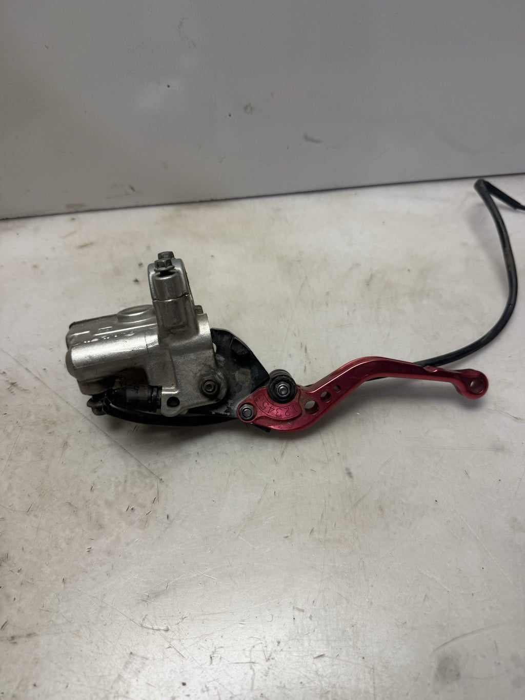 2004-2005 Yamaha YFZ450 OEM Front Hydraulic Brake Lever Master Cylinder