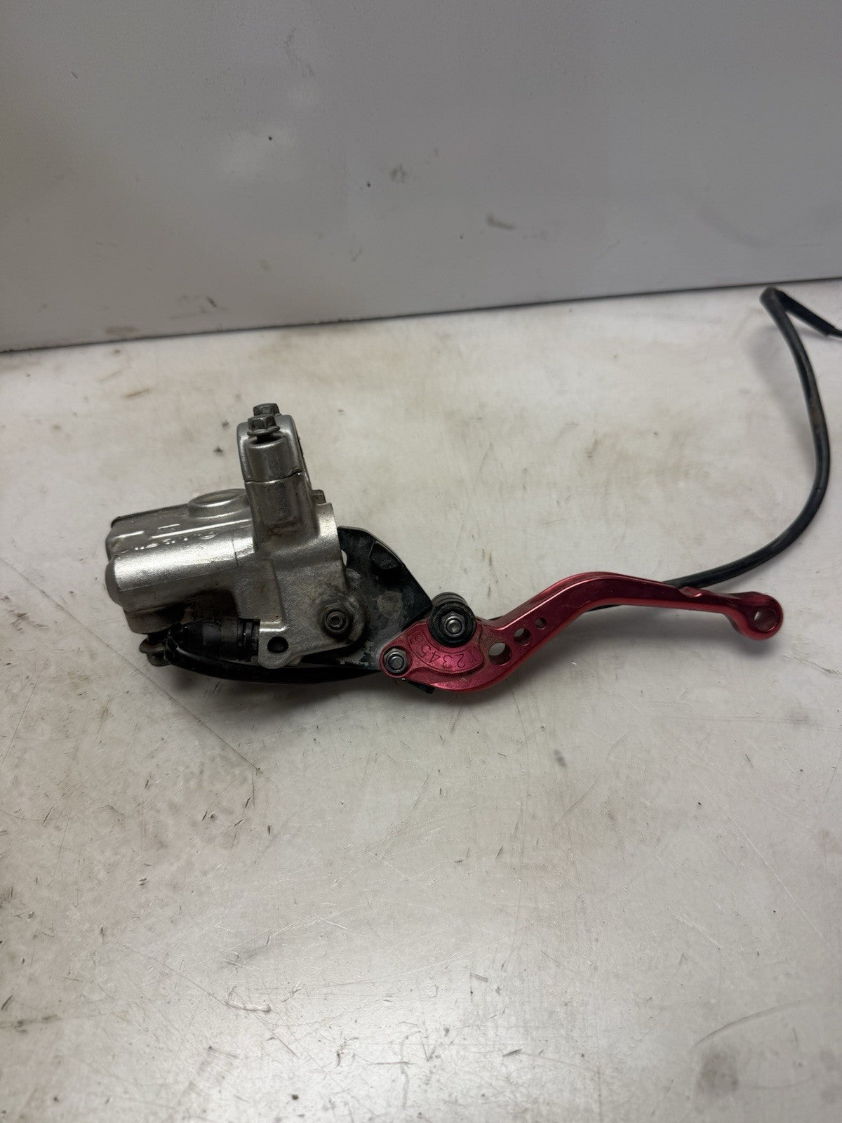 2004-2005 Yamaha YFZ450 OEM Front Hydraulic Brake Lever Master Cylinder