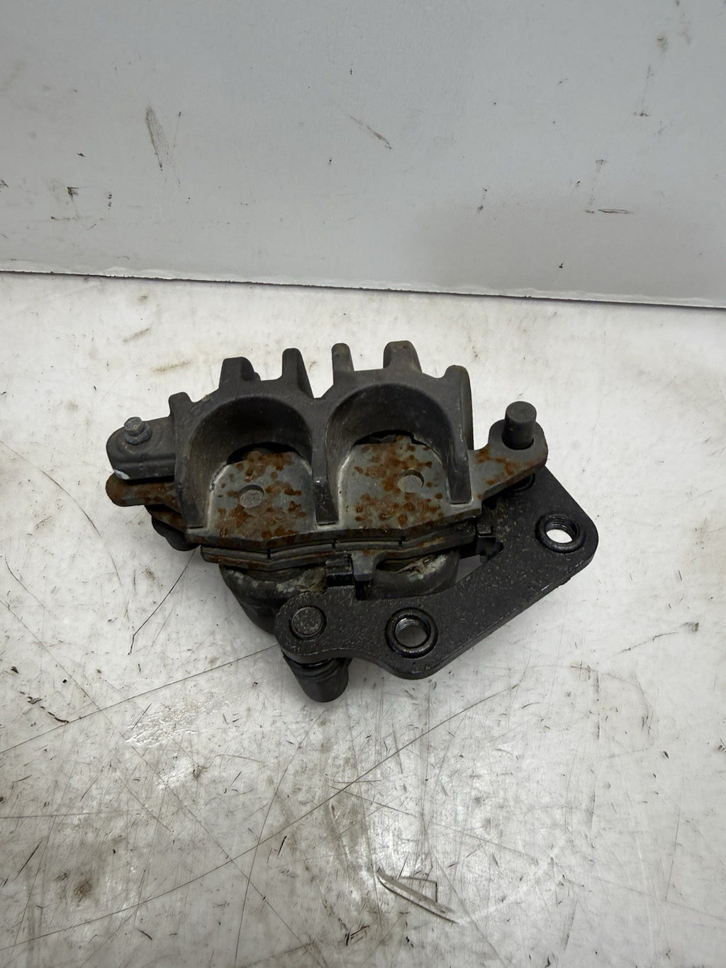 Suzuki GSX600F OEM Front Right Brake Caliper