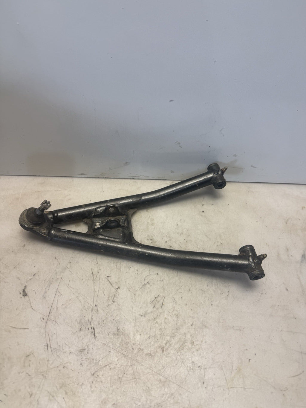 2004-2013 Yamaha YFZ450 OEM LEFT LH LOWER CONTROL A-ARM