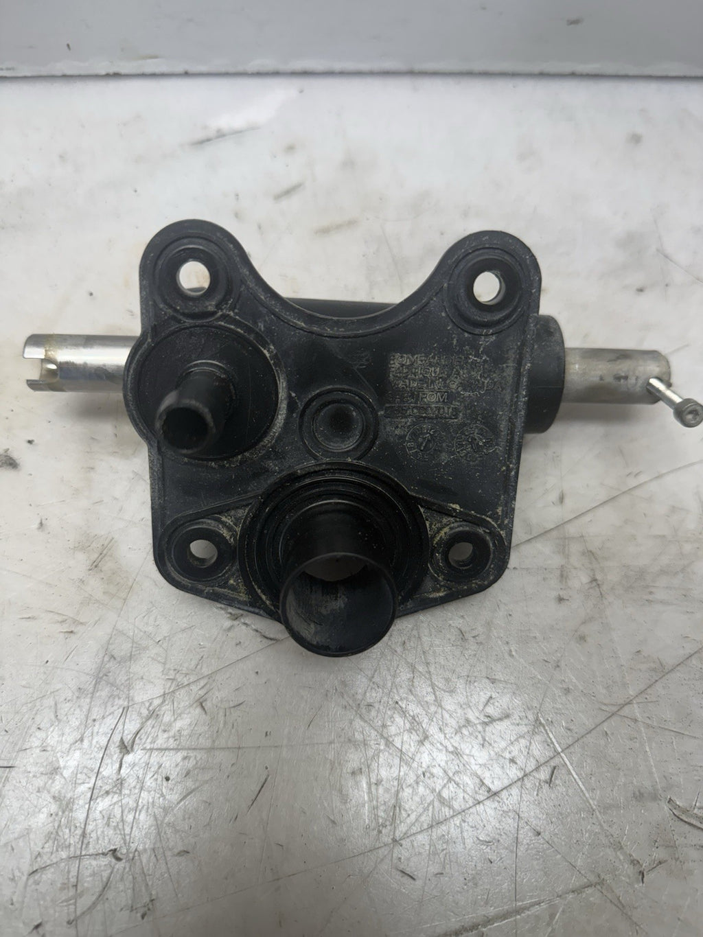 2003-2009 Sea-Doo GTX LTD / RXT 215 OEM LH Left Steering Cylinder 265000035