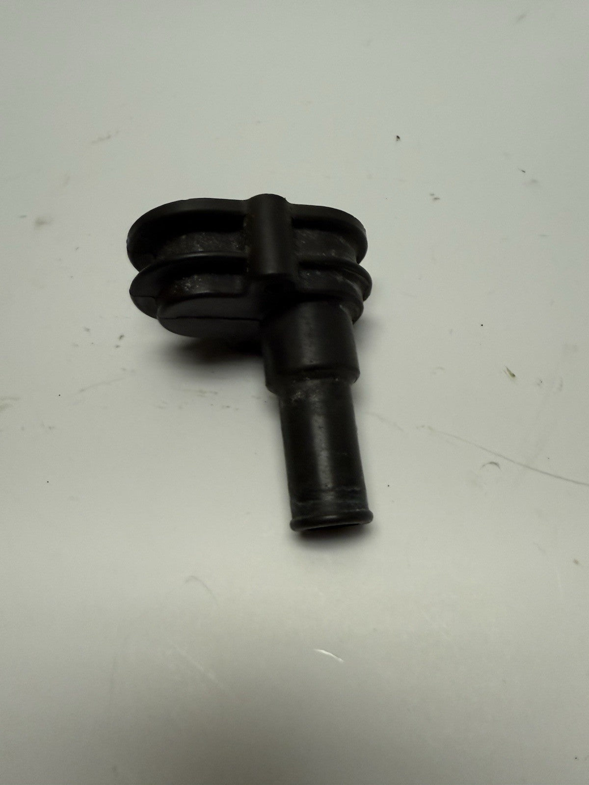 1994-1997 POLARIS SL780 OEM THERMOSTAT COVER w/ Popoff Valve & Spring