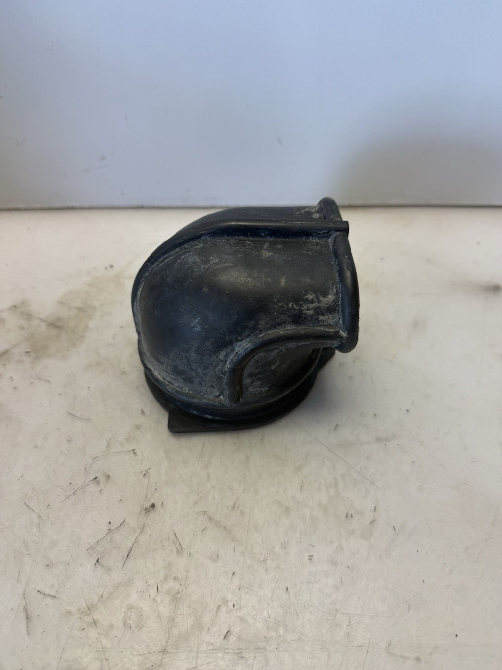 1995 Polaris SLT 750 OEM Short Air Inlet Duct 5432063