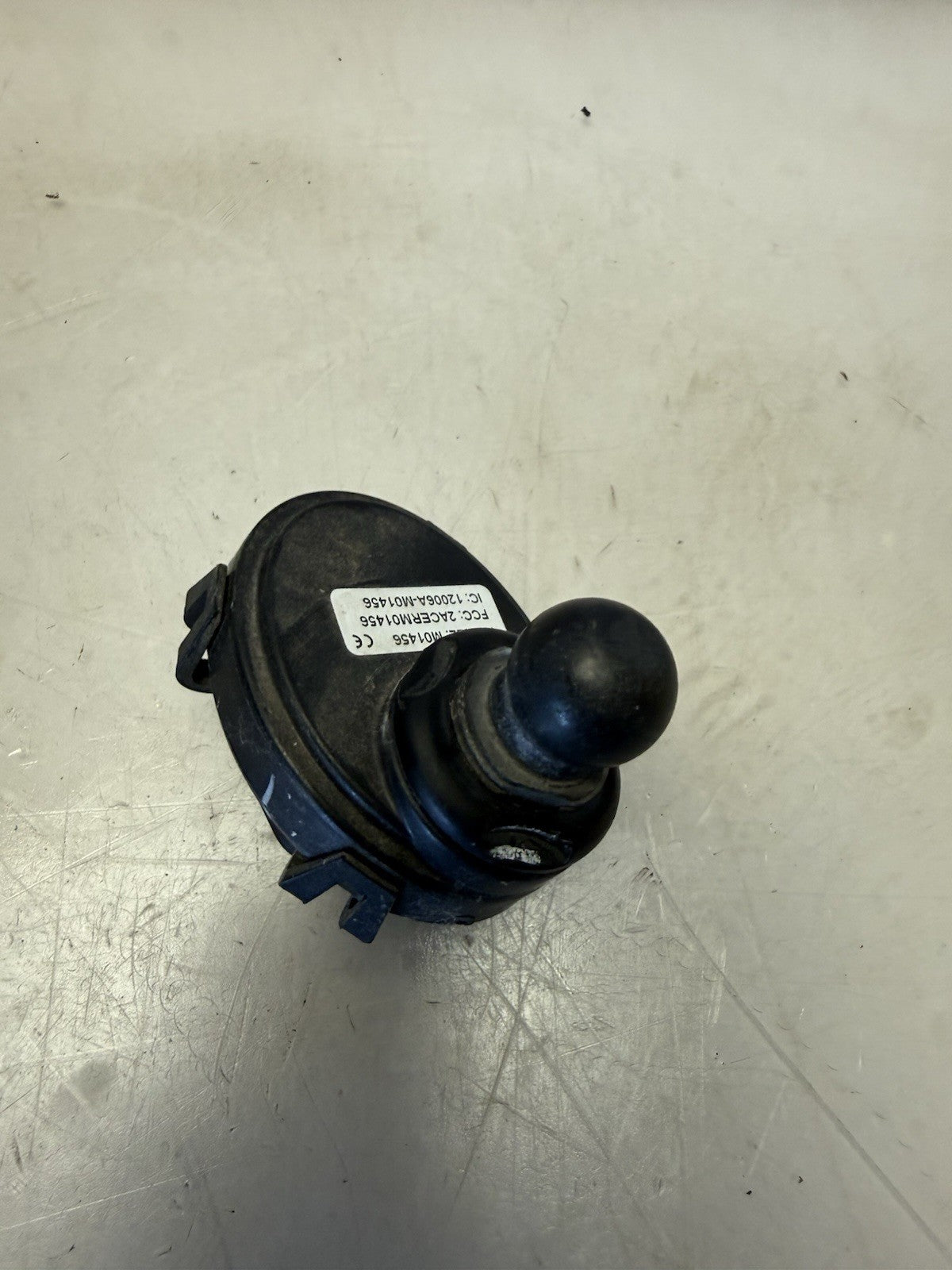 2015-2022 Sea-Doo Wake 155 / GTR 230 / RXT-X 300 OEM DESS Post Switch 515178840