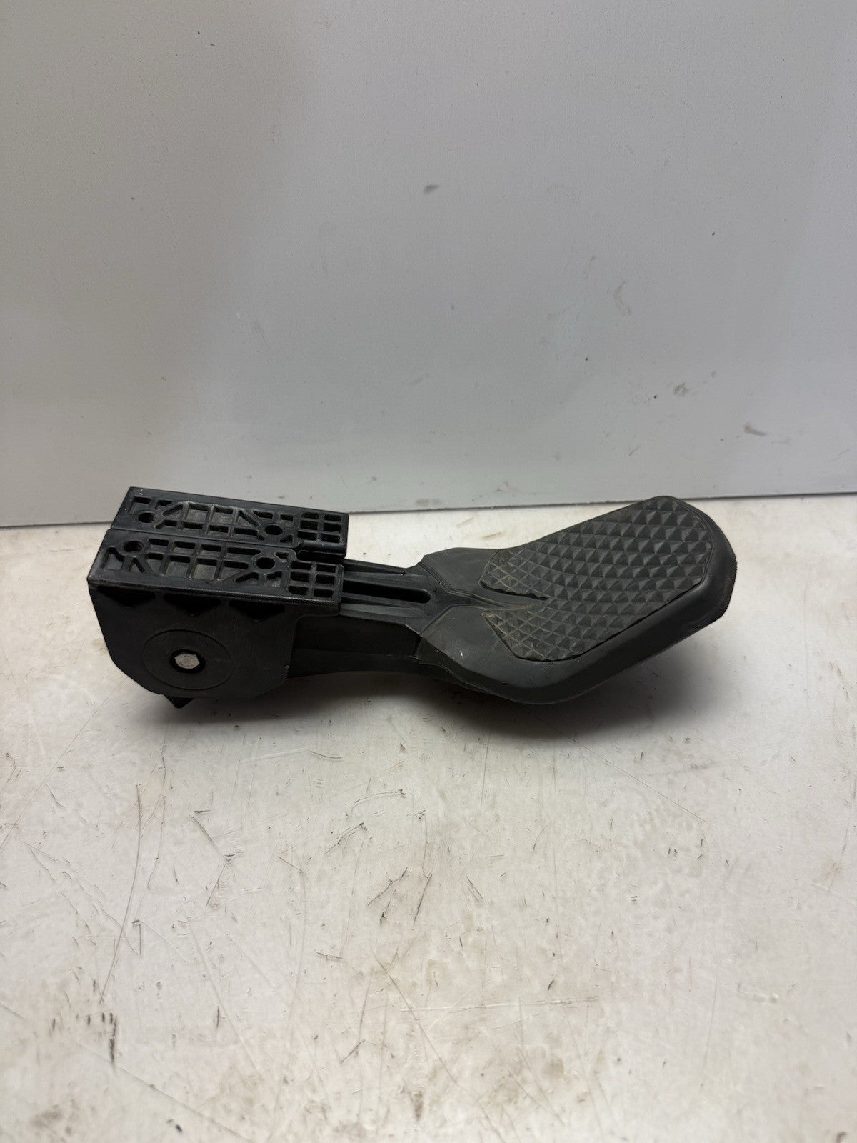 2015-2026 Sea-Doo SPARK 90 SPARK 900 HO ACE OEM Reboarding Step 295100642