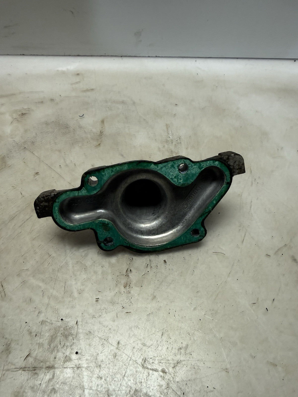 1995-1996 Ski-Doo OEM Engine Water Pump Housing Cover 420922553 MXZ Summit