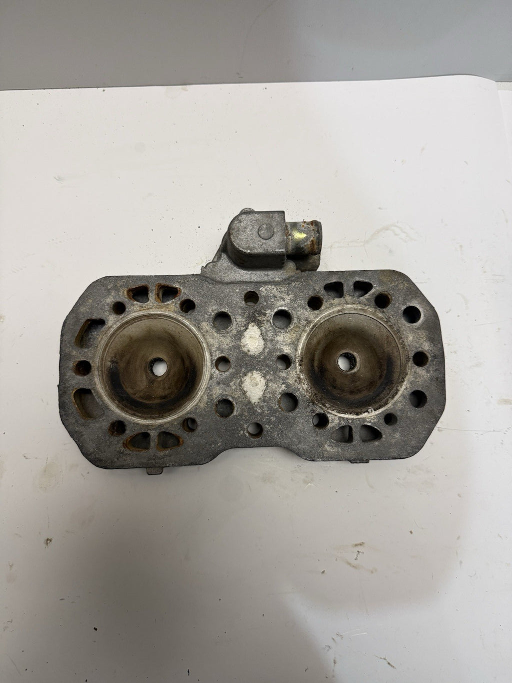1985-1991 Polaris Indy 400 XC OEM Cylinder Head Cap Lid Dome 3083847