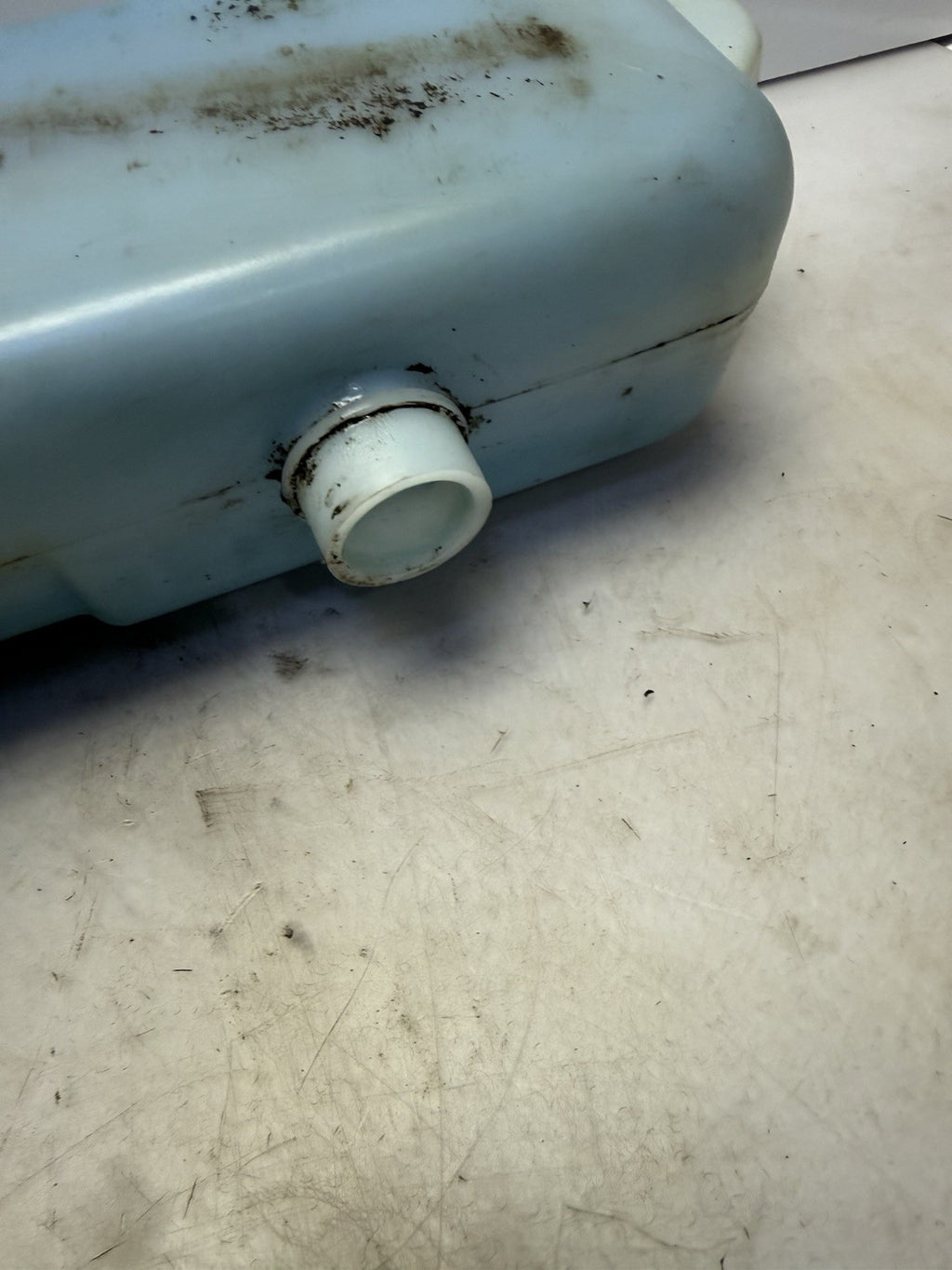 2003-2004 POLARIS MSX 140 DI OEM OIL TANK RESERVOIR 5434871