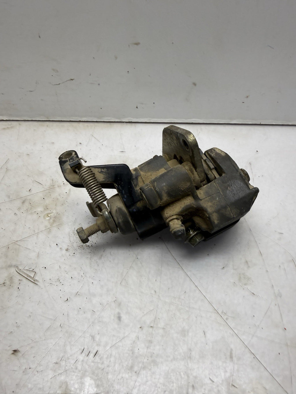 GOOD 1987-2006 Yamaha Banshee YFZ 350 OEM Rear Brake Caliper 1UY-2580W-02-00